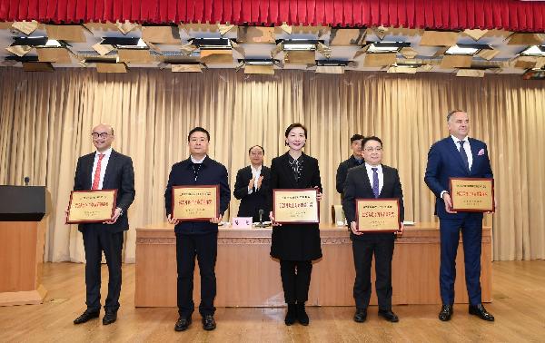 质量铸就实力 | 优越会控股荣获上海市质量金奖！