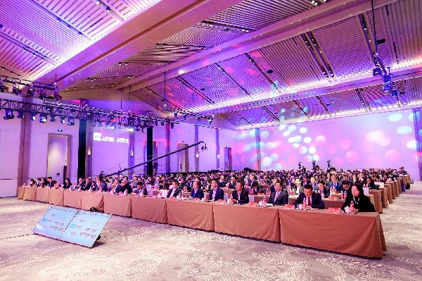 奋楫高质量发展新征程 | 优越会控股召开2023年工作会议